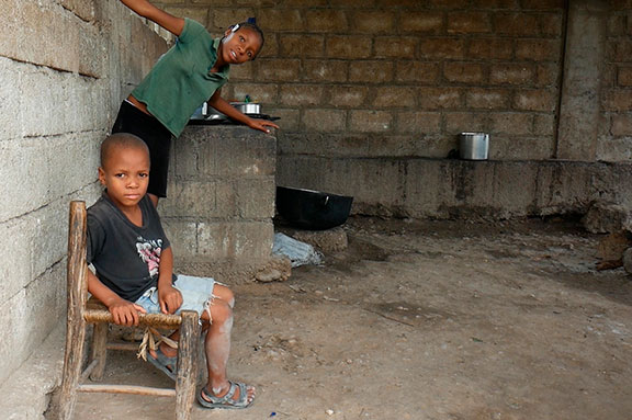 coronavirus. emergencia, CESAL, dona