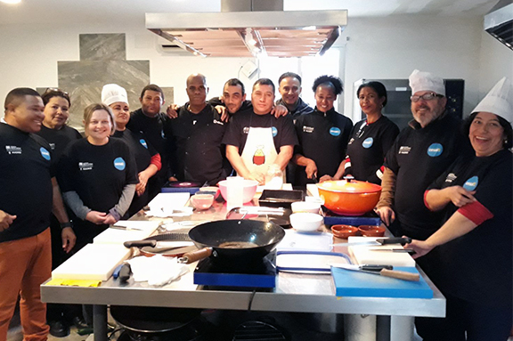 Curso de cocina para mayores de 40 a�os en el CEPI de Tetu�n