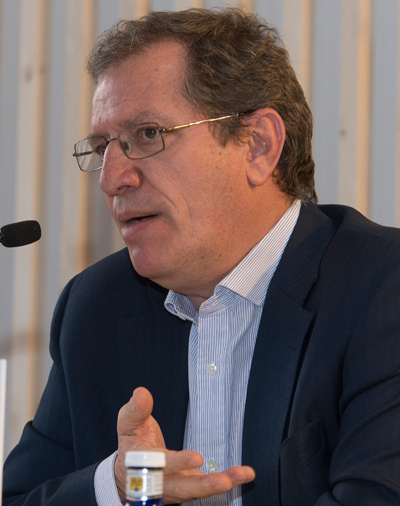 Javier Rest�n Mart�nez