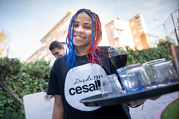 MANOS a la obra levanta tu mirada coronavirus pobreza formaci�n empleo