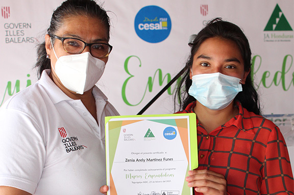 Cierre del programa Mujeres Emprendedoras, primera edici�n