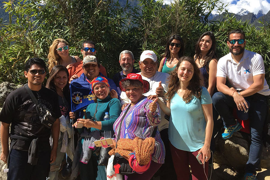 Voluntarios y voluntarias programa CooperantsCaixa