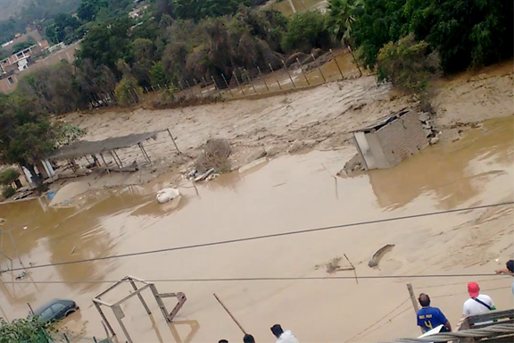 Emergencia por lluvias en Per�