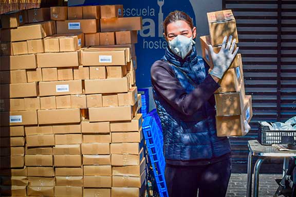 coroNOVIRUS EMERGENCIA CESAL DONA COLABORA alimentos