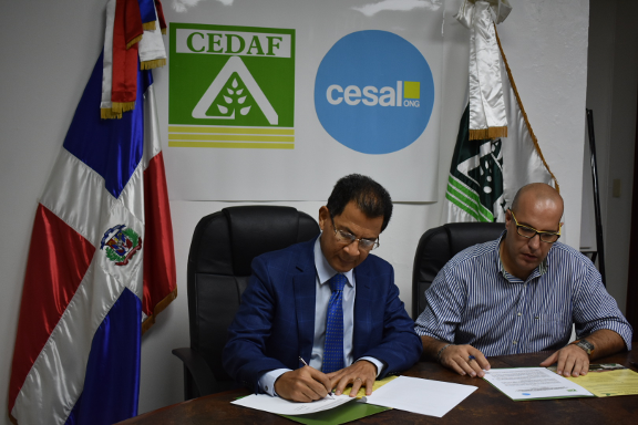 Firma de acuerdo entre CESAL y Cedaf