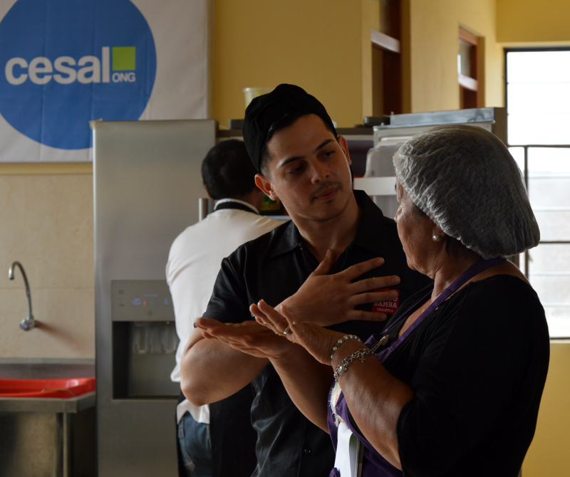 Chris Pe�a chef WCK