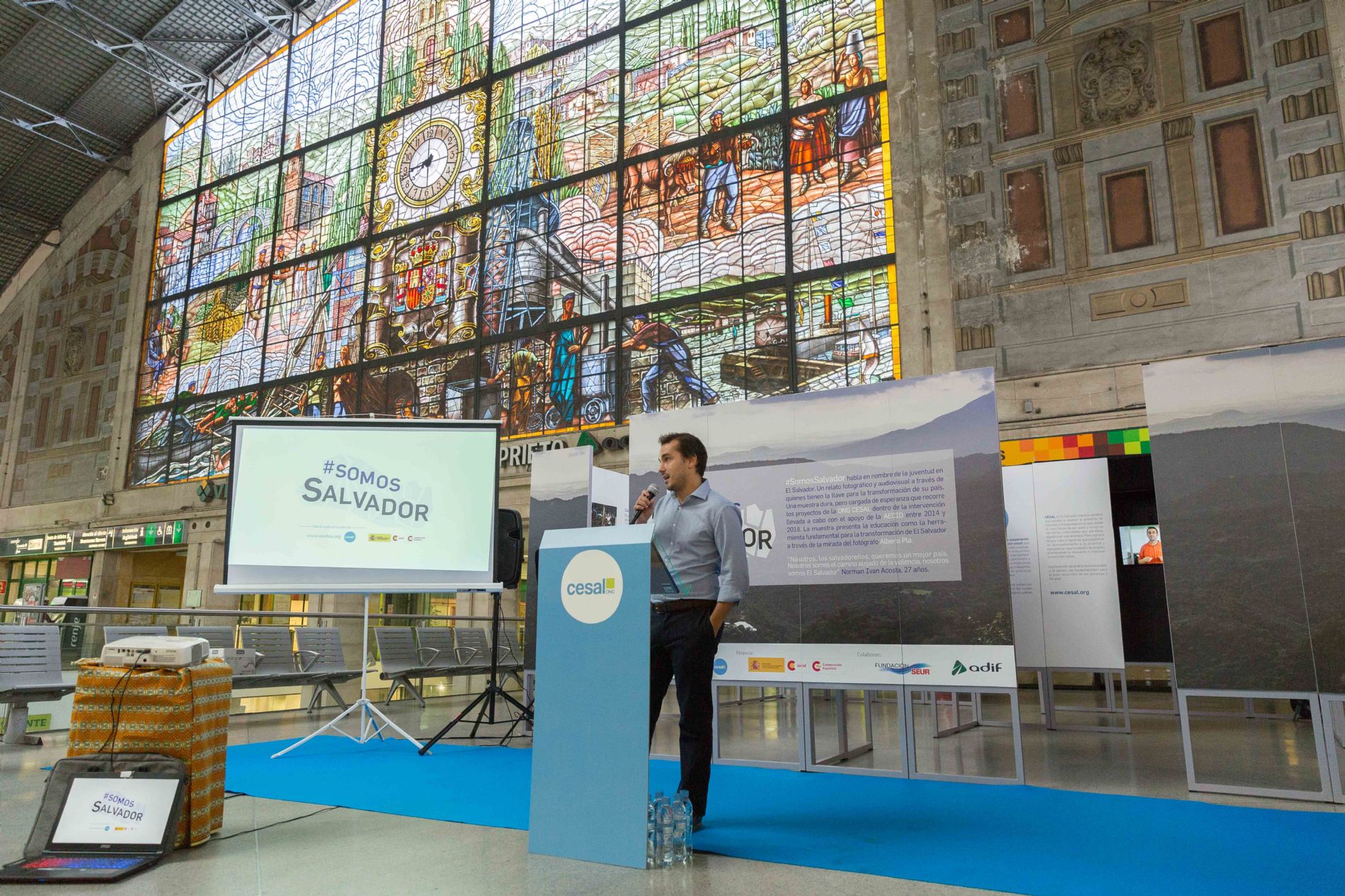 Inauguraci�n Exposici�n SomosSalvador en Bilbao