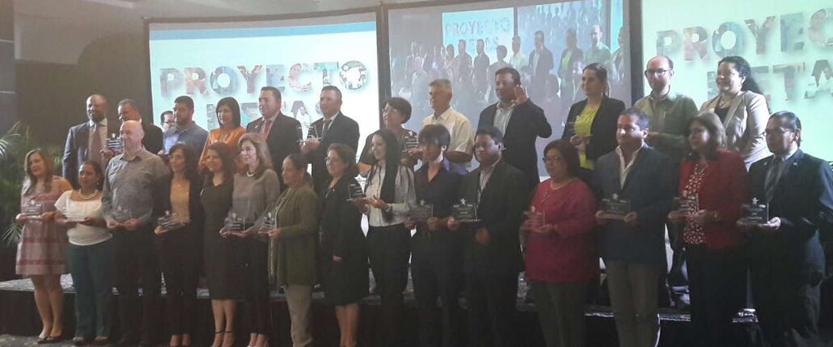 Foto de acto de cierre del proyecto METAS