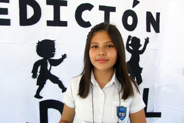 Denisse Castro, Centro Escolar Buena Vista, Primer Lugar en Categor�a Juvenil