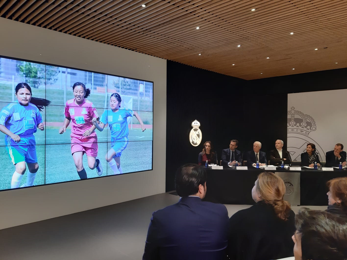 Renovaci�n Escuela Sociodeportiva Aerogubi�os M�xico