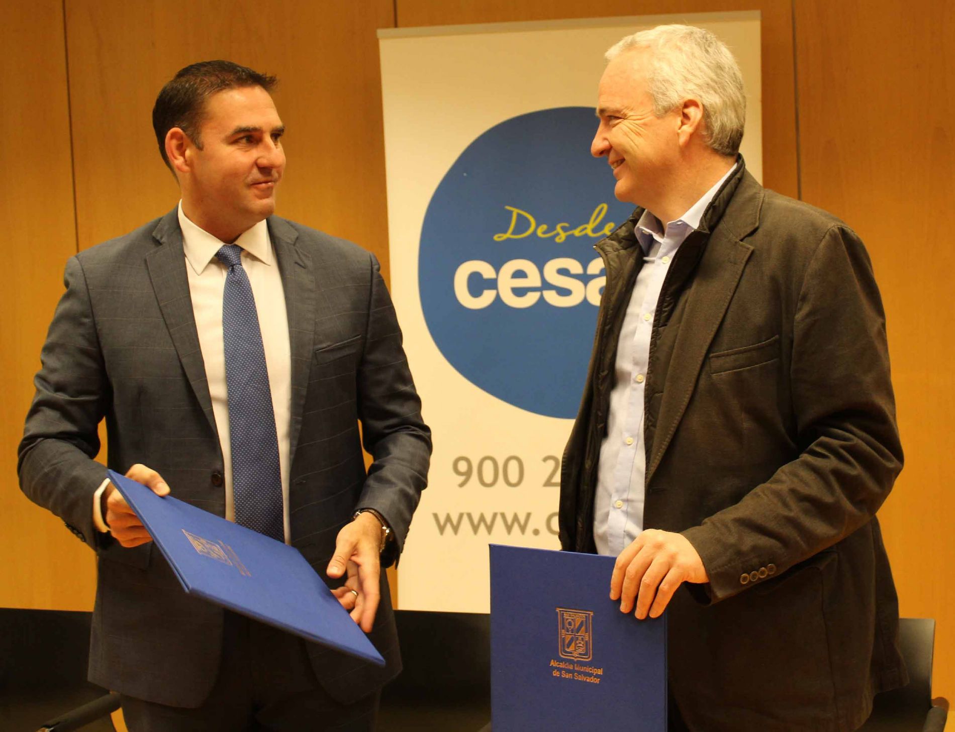 CESAL Y LA ALCALD�A DE SAN SALVADOR FIRMAN UN ACUERDO MARCO PARA PREVENIR LA VIOLENCIA JUVENIL EN LA CIUDAD