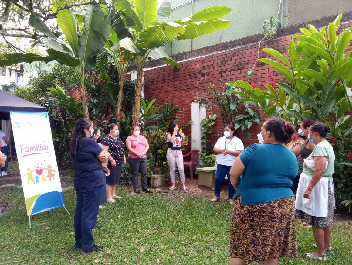 GRANOS DE ESPERANZA EN SAN SALVADOR