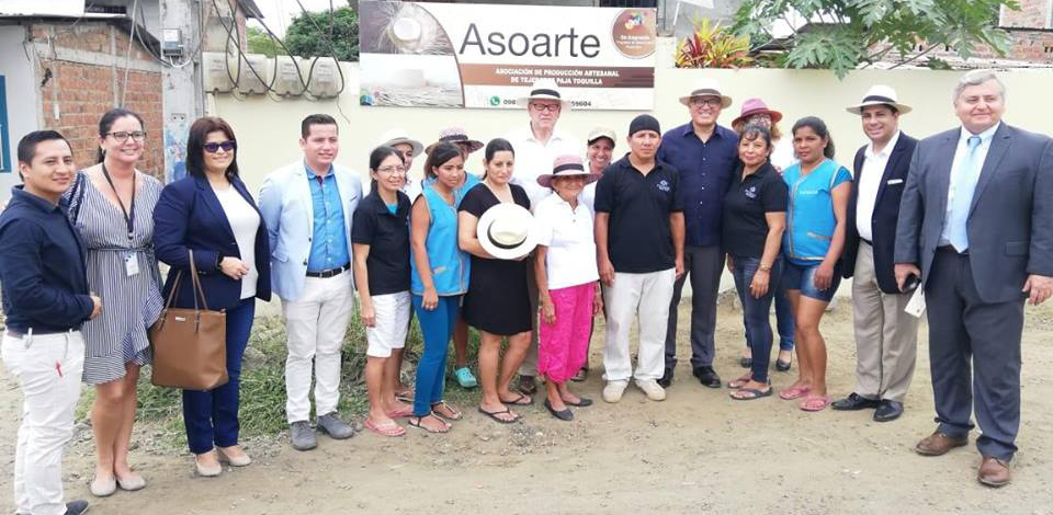 EL GOBIERNO ECUATORIANO VISITA EL PROYECTO `TEJIENDO REDES` DE CESAL